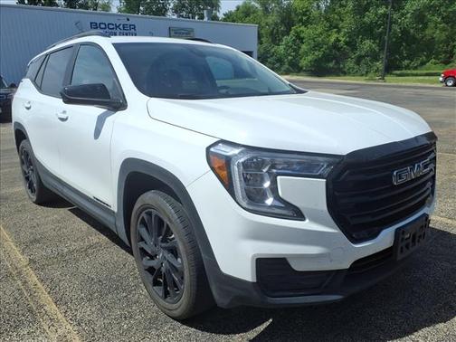 Summit White 2023 GMC Terrain SLE