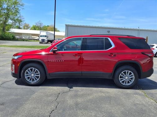 2022 Chevrolet Traverse LT Leather