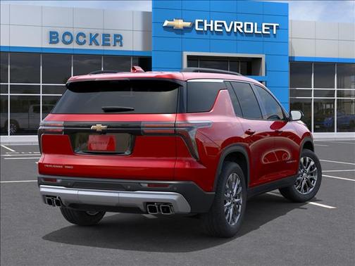 Radiant Red Tintcoat 2026 Chevrolet Traverse LT