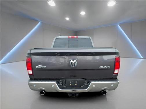 Granite Crystal Metallic Clearcoat 2018 RAM 1500 Big Horn