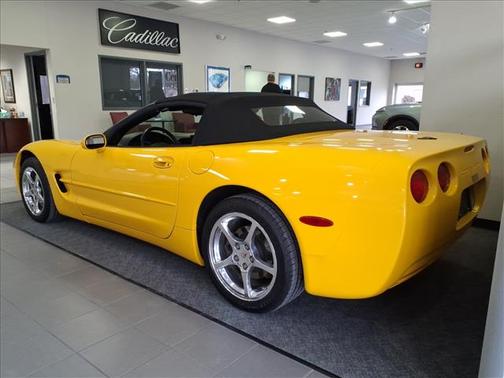 2000 Chevrolet Corvette Base