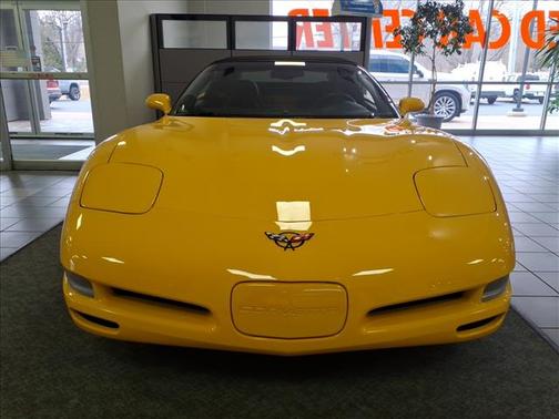 2000 Chevrolet Corvette Base