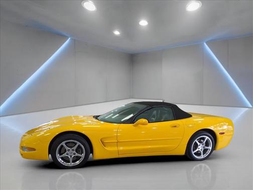 2000 Chevrolet Corvette Base
