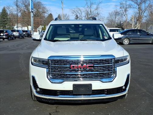 2022 GMC Acadia Denali