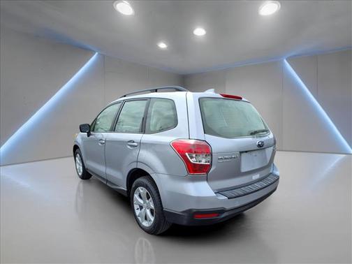 2016 Subaru Forester 2.5i
