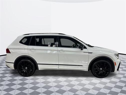 2021 Volkswagen Tiguan 2.0T SE R-Line Black 4MOTION