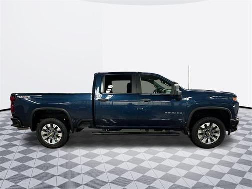 2022 Chevrolet Silverado 2500 Custom