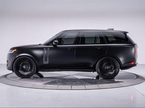 2025 Land Rover Range Rover P530 SE