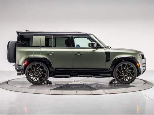 2026 Land Rover Defender X-Dynamic SE