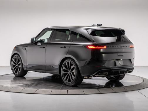 SANTORINI BLACK 2026 Land Rover Range Rover Sport SE
