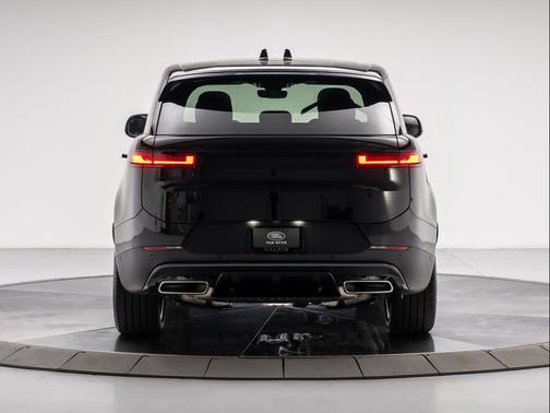 SANTORINI BLACK 2026 Land Rover Range Rover Sport SE