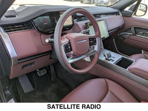 2025 Land Rover Range Rover P530 SE