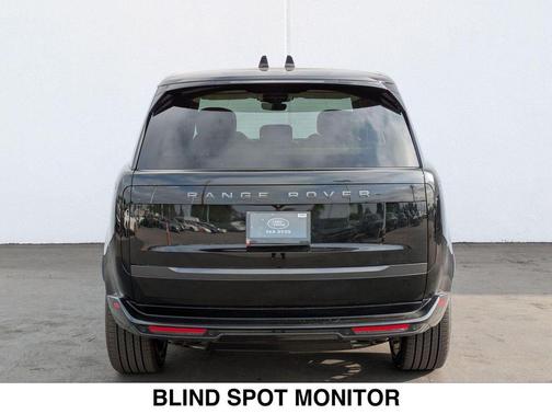 2025 Land Rover Range Rover P530 SE 7 Seat
