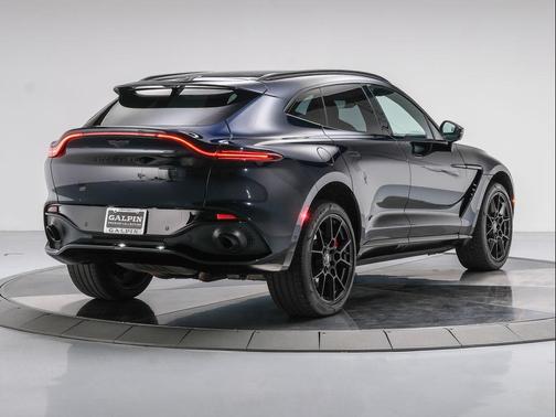 2021 Aston Martin DBX Base