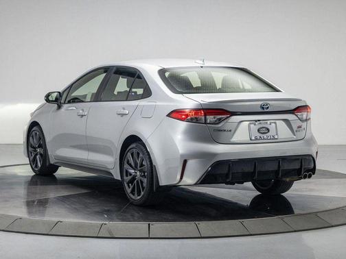 2024 Toyota Corolla Hybrid SE