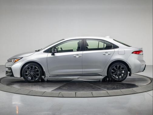 2024 Toyota Corolla Hybrid SE
