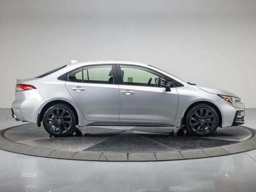 2024 Toyota Corolla Hybrid SE