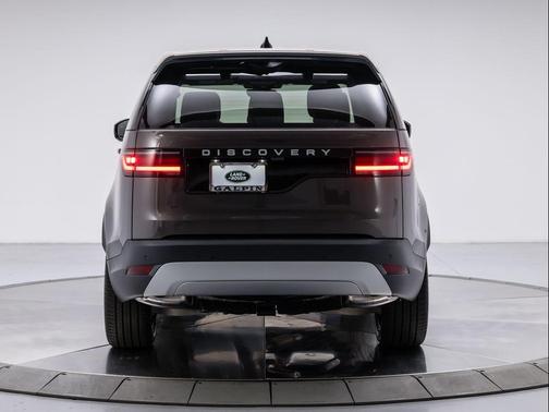 2026 Land Rover Discovery S