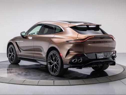 2026 Aston Martin DBX 707