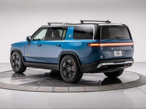 Rivian Blue 2023 Rivian R1S Adventure