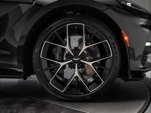 2026 Aston Martin DBX 707