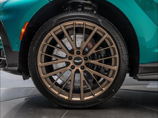 2026 Aston Martin DBX 707