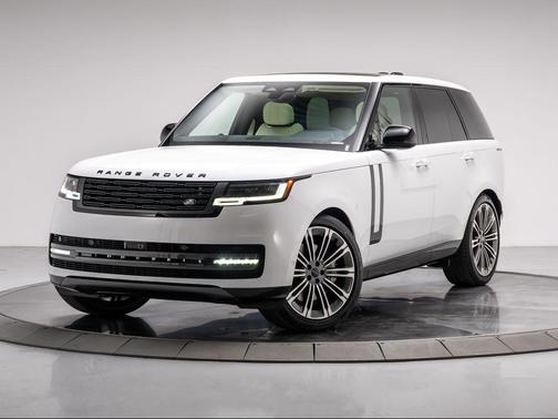 2026 Land Rover Range Rover P530 SE