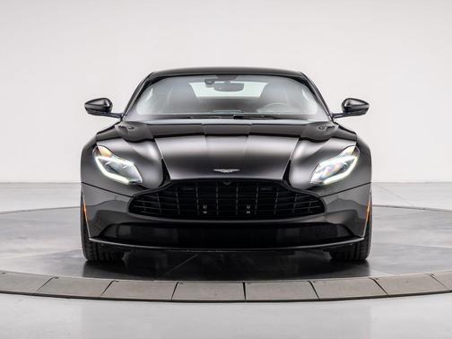 2019 Aston Martin DB11 V8