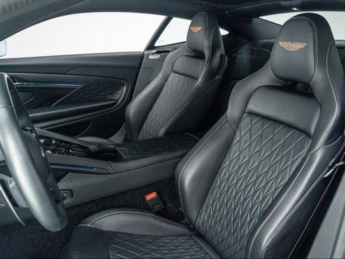 2024 Aston Martin DB12 Base