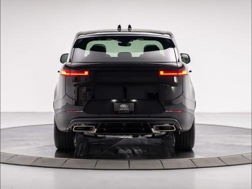 SANTORINI BLACK 2026 Land Rover Range Rover Sport SE