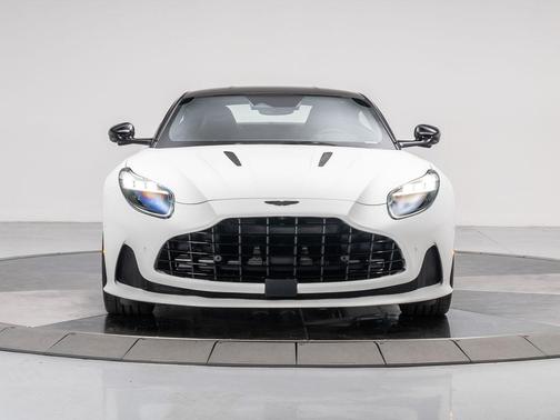 2025 Aston Martin DB12 Base
