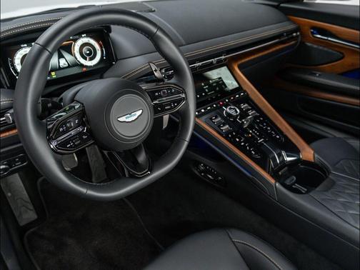 2025 Aston Martin DB12 Base