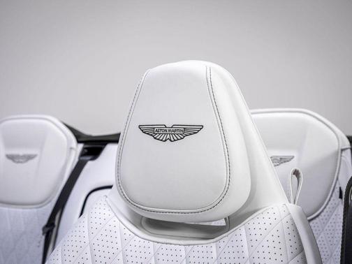 2025 Aston Martin DB12 Volante