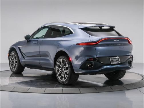 2022 Aston Martin DBX Base
