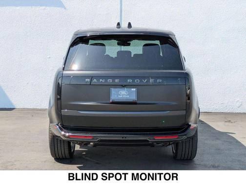 2025 Land Rover Range Rover P530 SE