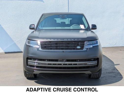 2025 Land Rover Range Rover P530 SE