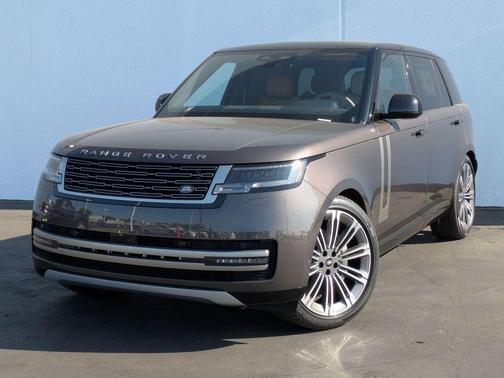 2025 Land Rover Range Rover P400 SE 7 Seat
