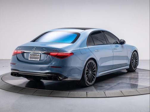 2025 Mercedes-Benz AMG S 63 E Base