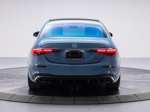 2025 Mercedes-Benz AMG S 63 E Base