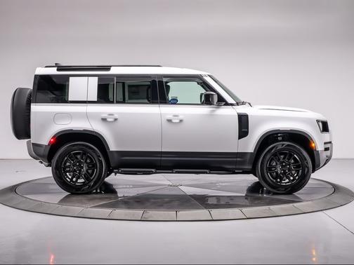 Fuji White 2026 Land Rover Defender P300 S