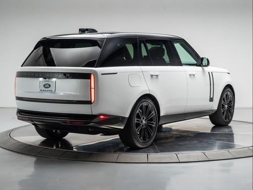 OTSUNI PEARL WHITE 2024 Land Rover Range Rover Autobiography P530