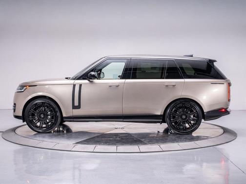 2025 Land Rover Range Rover P400 SE 7 Seat