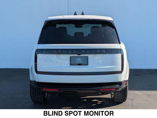 2025 Land Rover Range Rover P530 SE