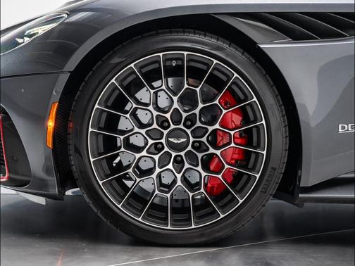 2023 Aston Martin DBS 770 Ultimate