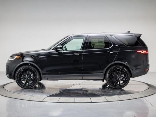 2025 Land Rover Discovery P300 S