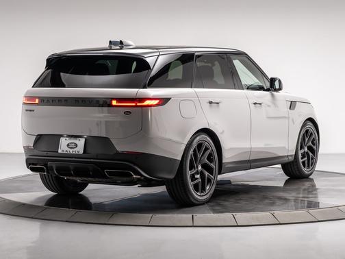2023 Land Rover Range Rover Sport SE