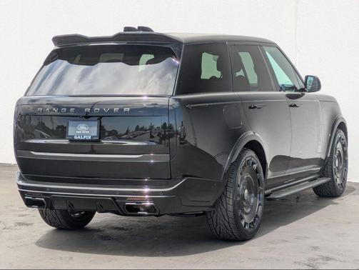 2025 Land Rover Range Rover P530 SE