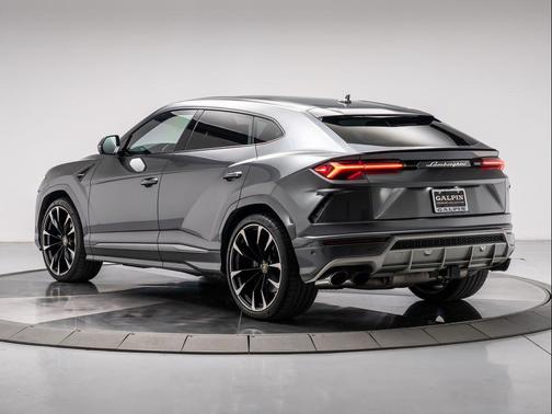 2019 Lamborghini Urus Base