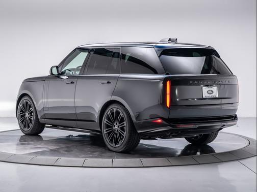 Carpathian Grey 2024 Land Rover Range Rover P530 SE