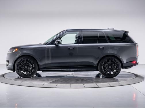 Carpathian Grey 2024 Land Rover Range Rover P530 SE